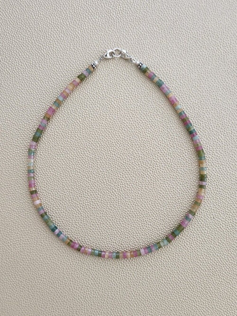 MINI JADE HEISHI NECKLACE--16"